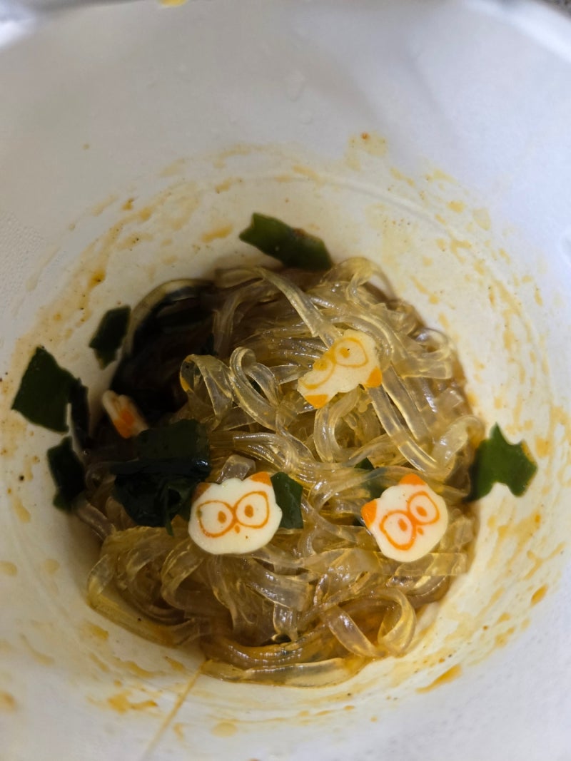 카구리 컵라면과 김치사발면을 저칼로리로 즐기는 누들핏