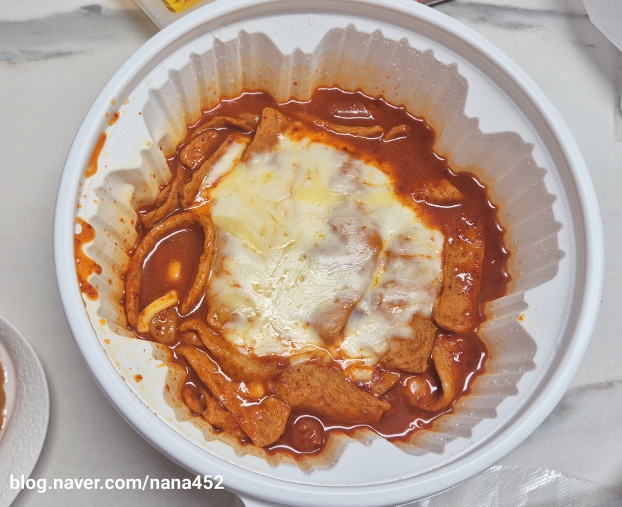 동대문엽기떡볶이 홍제점 사진 1