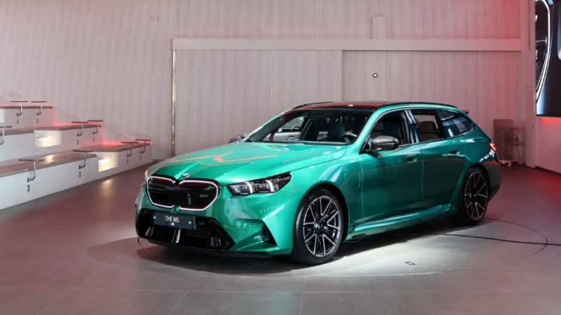 모든 면에서의 특별함? 2026 BMW M5 투어링 촬영기 [ 모의견적 정보 제원 포토