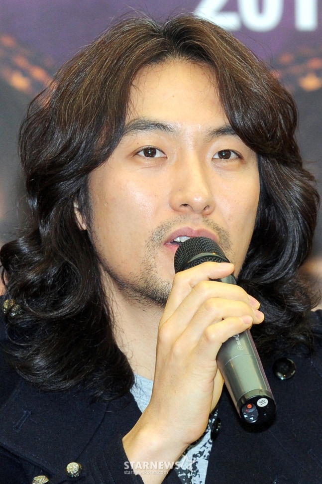 록밴드 부활 출신 <b>김재희</b>, 2000억대 '폰지 <b>사기</b>' <b>투자</b> 범행... 