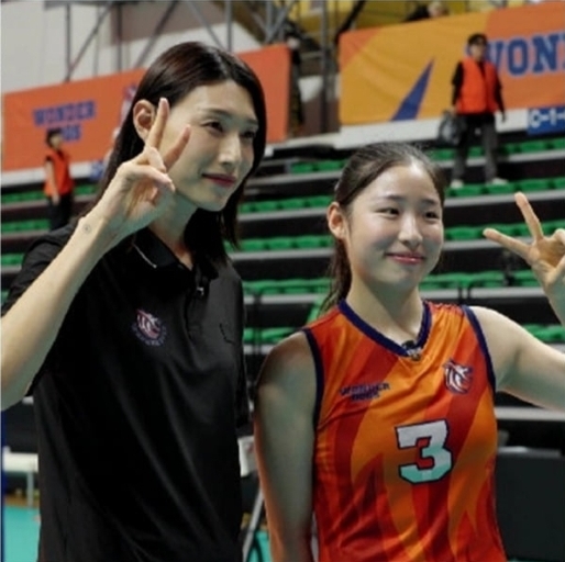   흥국생명으로 복귀한 이나연, 첫 인터뷰에서 밝힌 속내…‘신인감독 김연경’에서 공개된다!