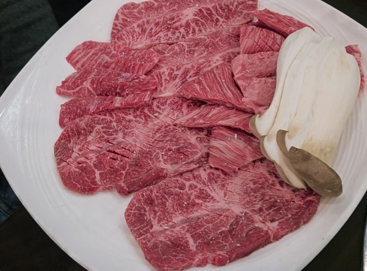  북면 한우본가에서 가족이랑 고기 폭풍흡입! 사르르 녹는 한우 맛집