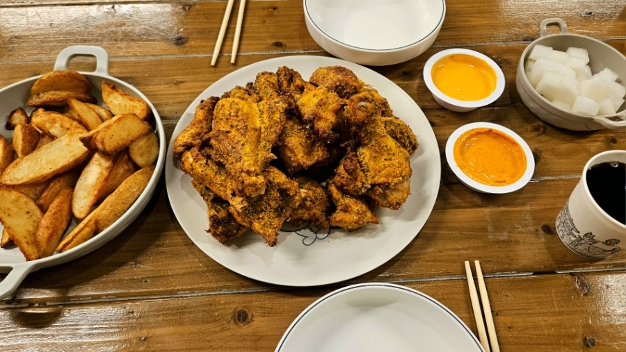 굽네치킨 공주중동중학점 사진 2