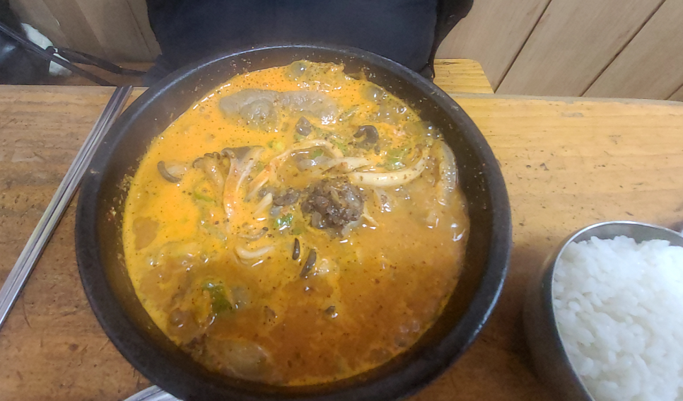 큰맘할매순대국 세류역점 사진 6