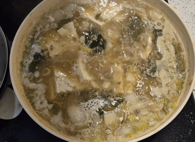 끓이기만 하면 되는 마법! 방명희할머니 얼갈이 우거지된장국으로 차린 따뜻한 집밥