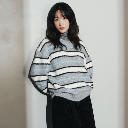  오징어게임 이유미 님이 입은 니트라길래... 솔직히 기대했는데, 진짜 핏이 너무 예쁘더라구요