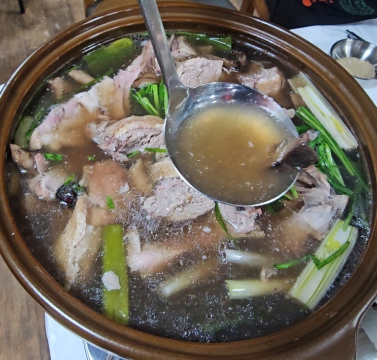  천안 태조산 심마니오리백숙 보양 가득! 산약초와 버섯이 어우러진 오리백숙 전문점