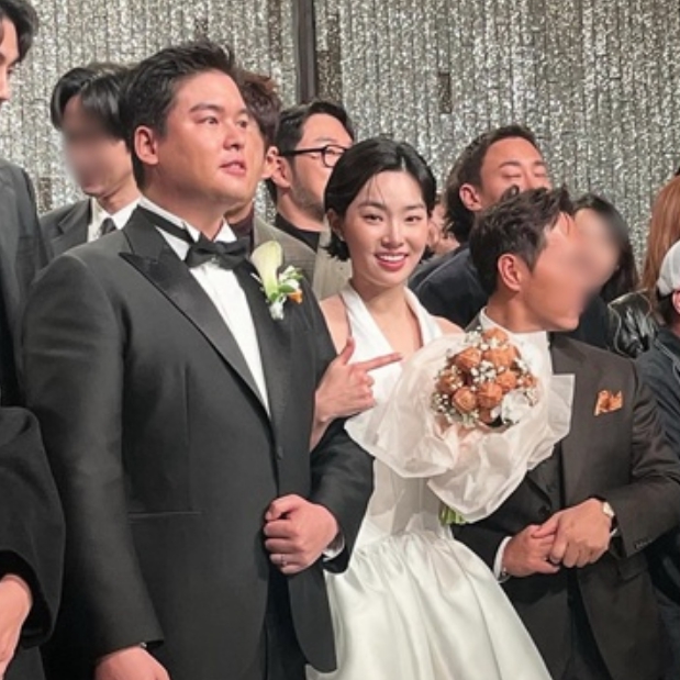 <b>이장우</b><b>조혜원</b> <b>결혼</b>식, <b>호두과자</b> 부케부터 신혼여행 미룬 이유?
