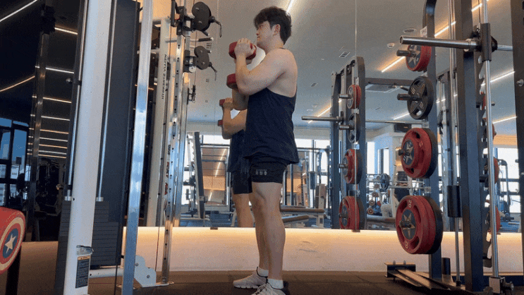  고블릿 스쿼트 하는 법 허리 부담이 적은 하체 앞벅지 운동 자세 효과