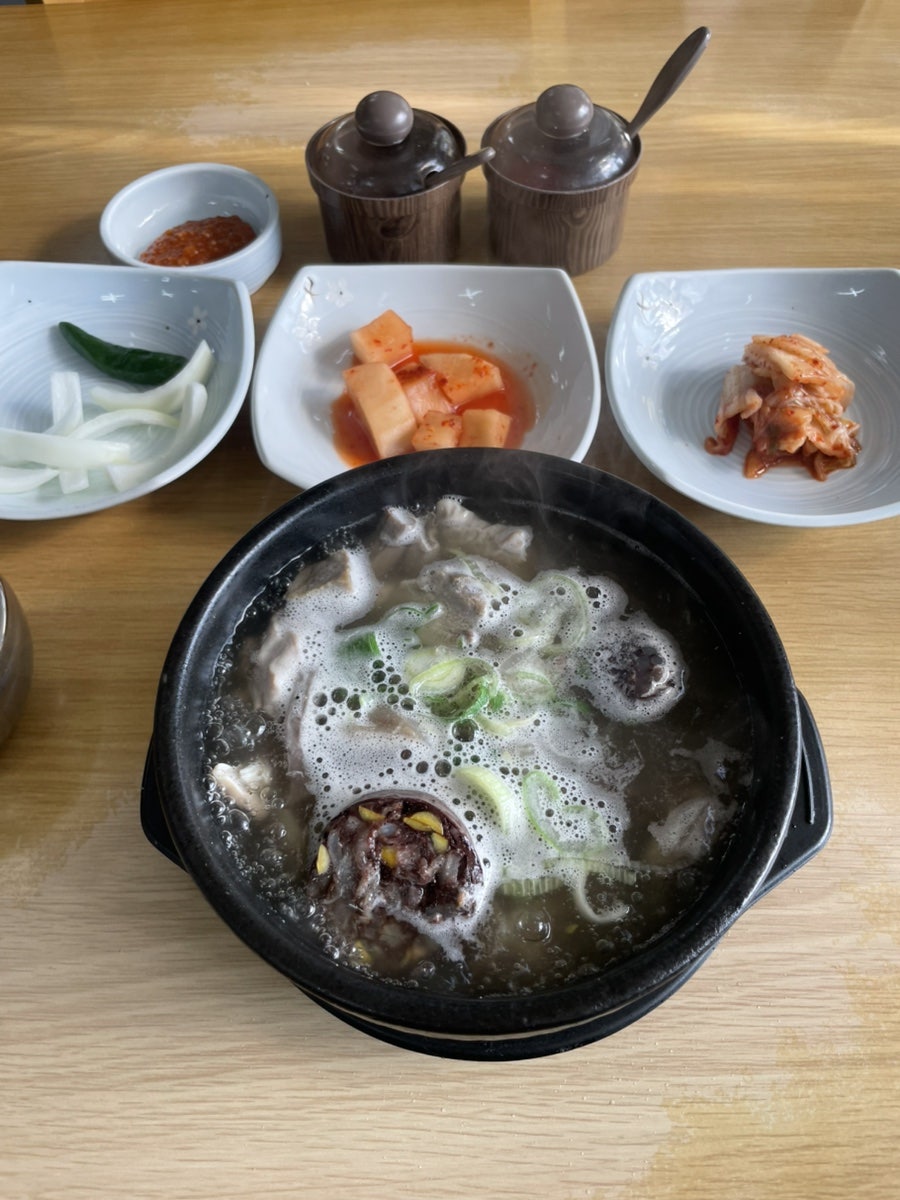 Seonunjangteogukbap photo 6