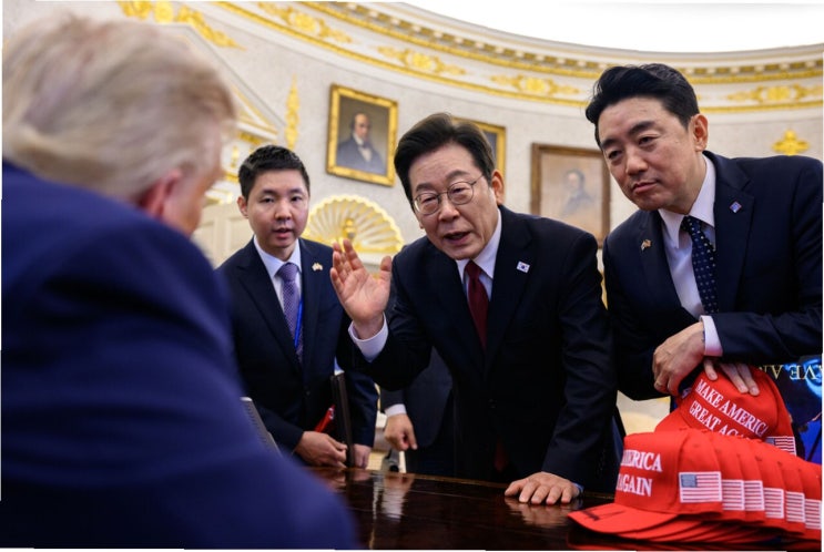 <b>이재명 대통령</b>, 흡수 통일NO! <b>평화</b> 공존과 단계적 통일 추구... 