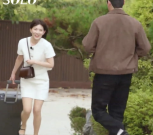  나는솔로 29기 현숙, 단아함 뒤에 숨겨진 진짜 매력은? 지성·분위기·연애 감각까지 궁금하다면