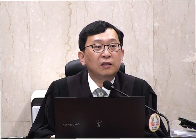 법원행정처, <b>김용현</b> 변호인 '<b>법정 모욕</b>' 고발…사법 정의 수호... 
