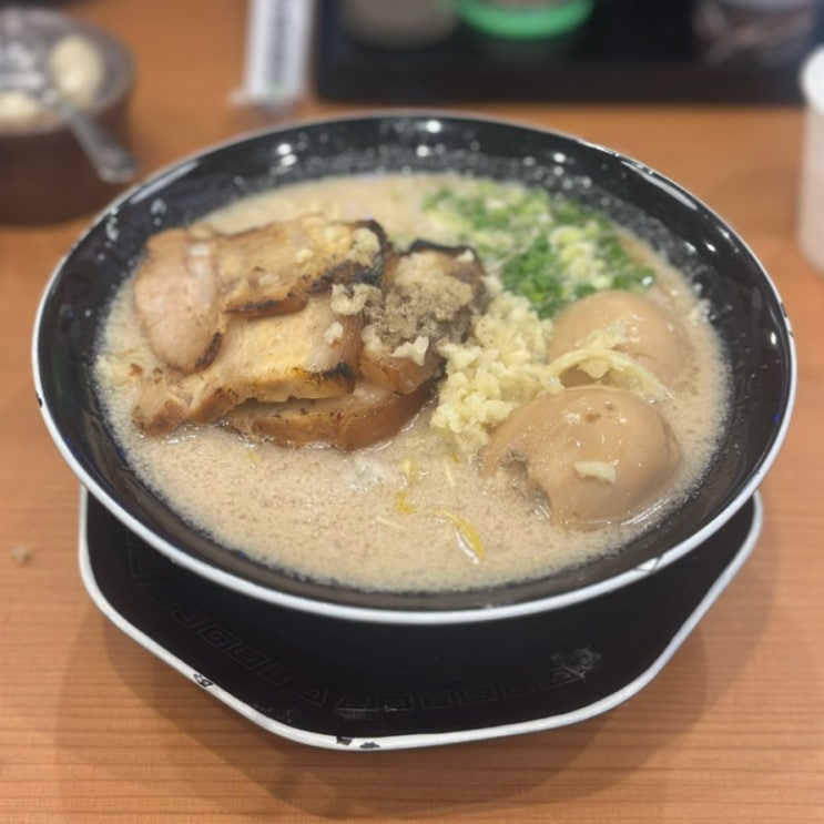  혼밥하기 좋은 여전히 맛있는 일본라멘 맛집 코이라멘 서현점 오리지날 라멘 차슈 맛계란 추가한 리뷰.