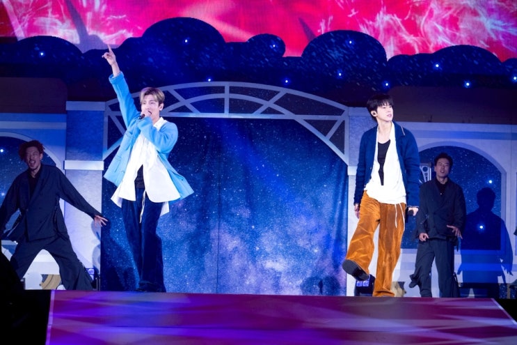 <b>동방신기</b>, 2026년 세 번째 <b>닛산 스타디움</b> 입성…해외 아티스트... 