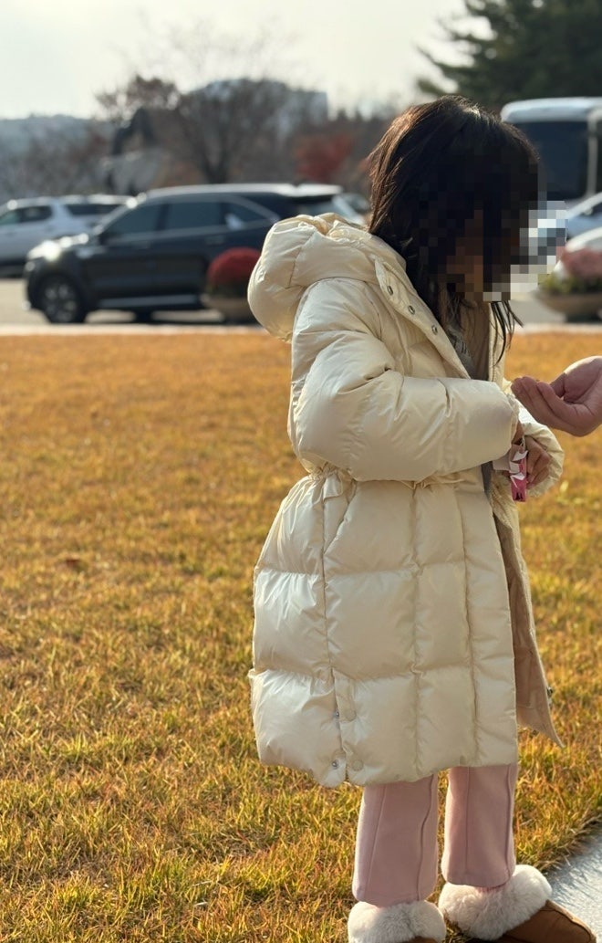 코쿤핏 프릴 롱 다운_QADJ06461IV 130사이즈 솔직 후기❄️ 베네통 키즈 패딩 찾는다면 이거!