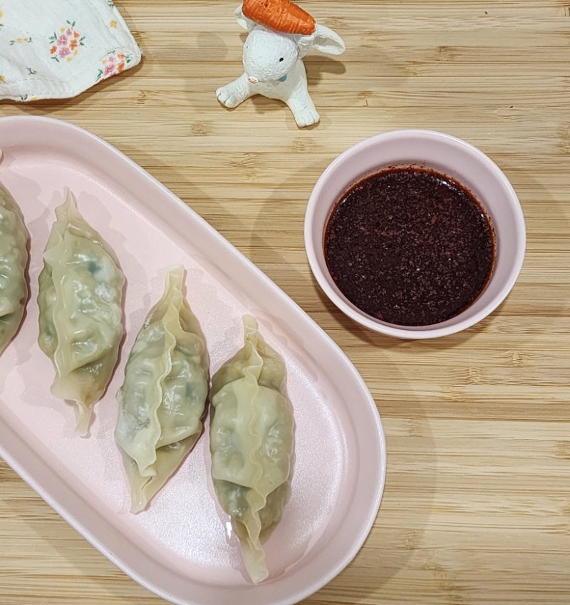 냉동만두 전자렌지 찜기 없이 만두 찌는법 전자레인지 만두찌기 찐만두 간장소스