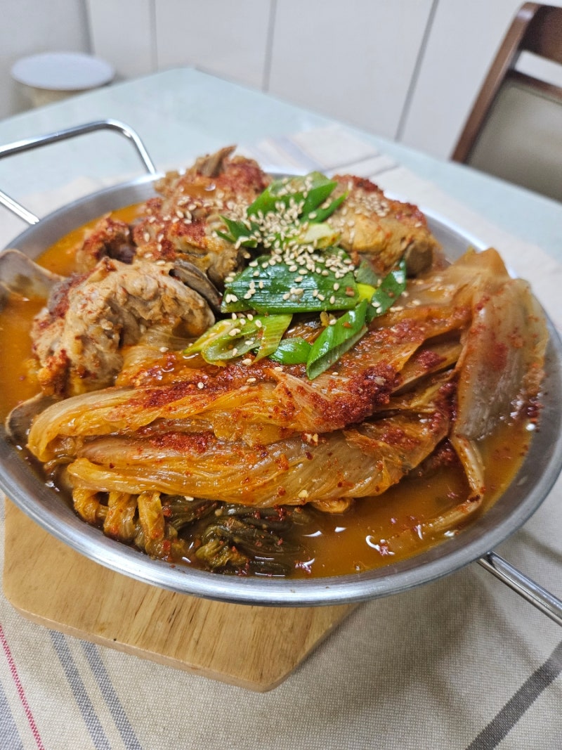 묵은지 돼지등뼈찜 만들기 K푸드 돼지등뼈김치찜 레시피