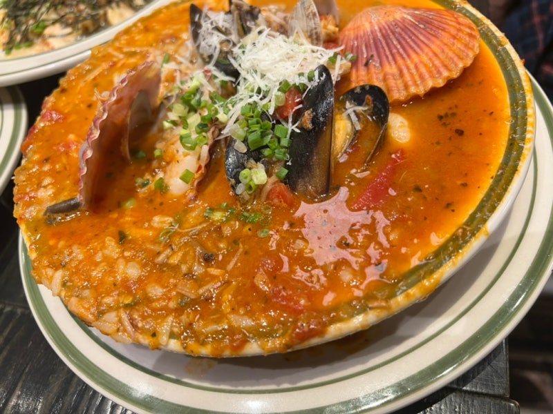 Mad for Garlic's Yeouido branch in Seoul - Recommended weekend family gathering menu 10