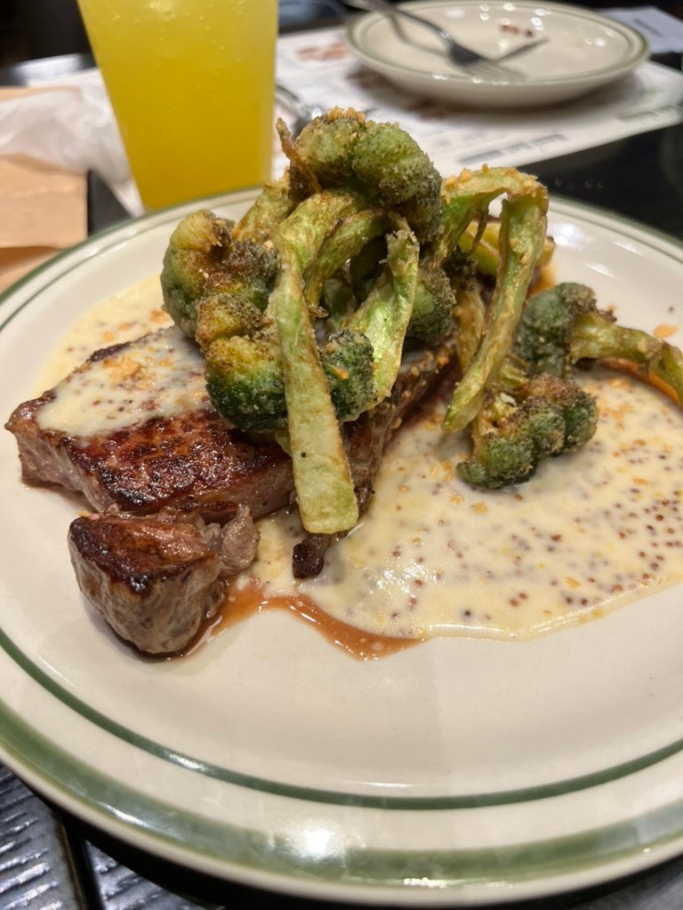 Mad for Garlic's Yeouido branch in Seoul - Recommended weekend family gathering menu 6