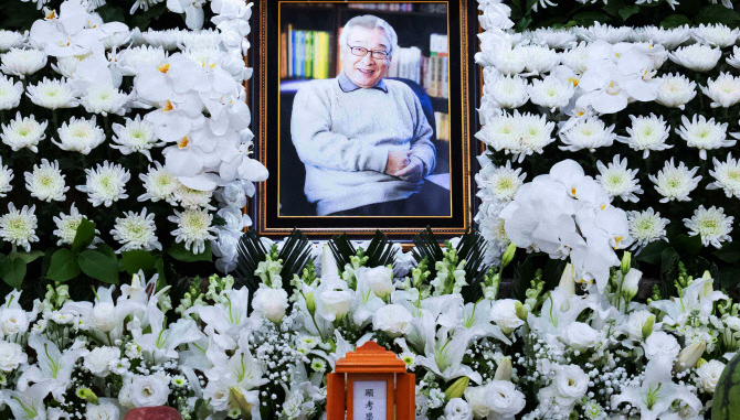 <b>故 이순재</b>, <b>금관문화훈장</b> 추서 및 그의 유산