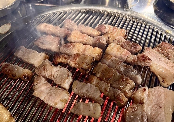 숯불구이육본 사진 6