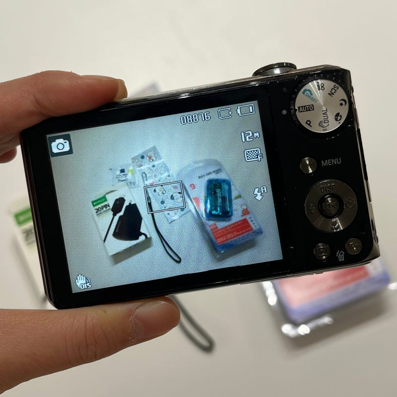 Vintage Digital Camera Samsung VLUU PL150 (Han Hyo-joo's Camera) Review