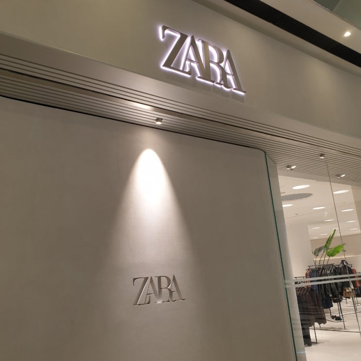  [평일일상]직장인 겨울 출근룩 추천｜MZ 패딩 + 미우미우맛 스니커즈 후기 (ZARA 자라 IFC몰점)