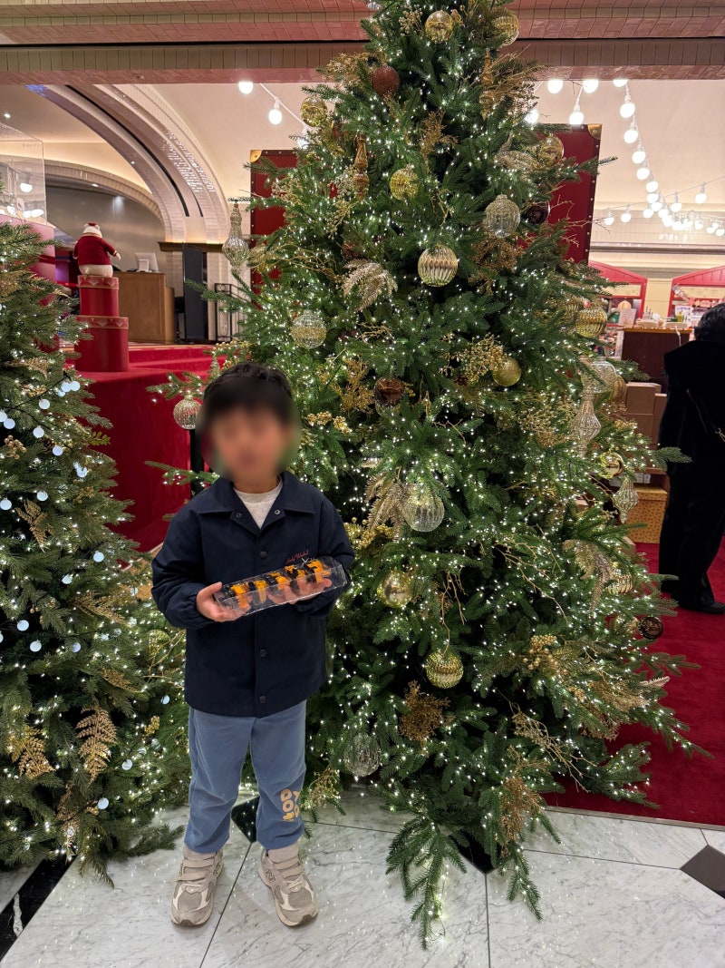 뉴발란스 2002R 베이지 어린이 운동화 7살 코디