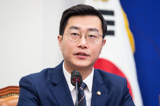 장경태 의원, 성추행 혐의 고소 당해! 학력 나이 고향 지역구 프로필
