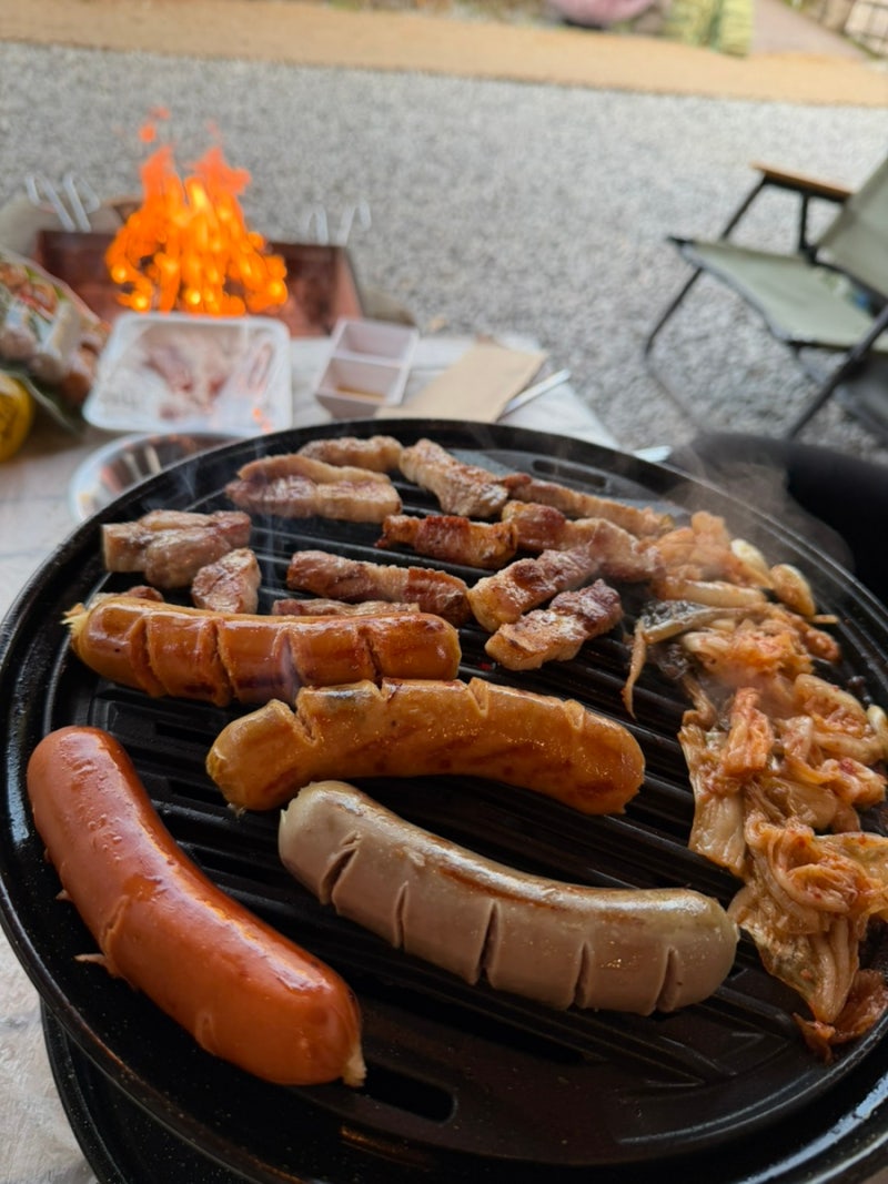 제천 '불멍빌리지'｜캠핑감성 가득한 셀프 고기집, 불멍까지 가능한 곳 제천 글램핑 추천