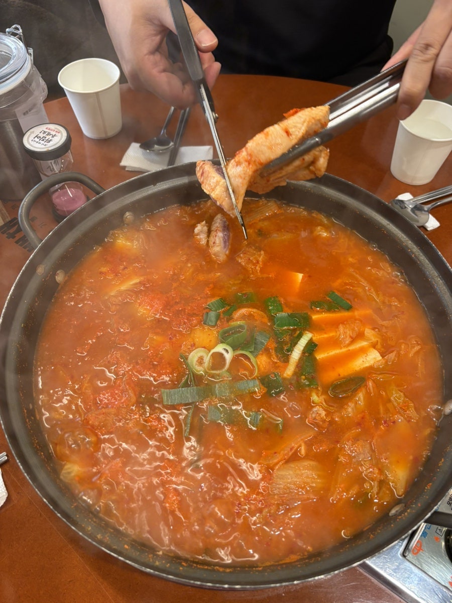 백채김치찌개 봉담2지구점 사진 4