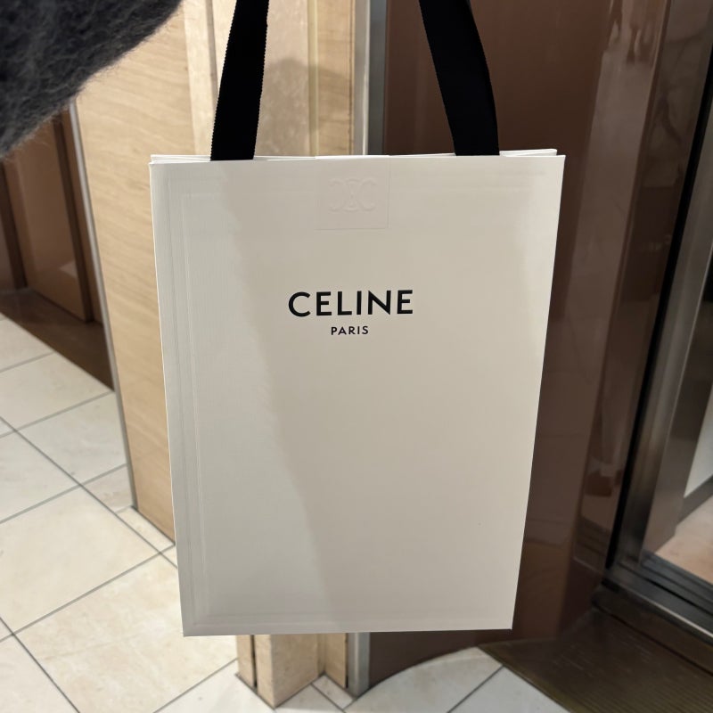 도쿄 이세탄 백화점 셀린느 celine '트리옹프 플랩 카드 지갑' 게스트 할인 쿠폰, 면세 후기