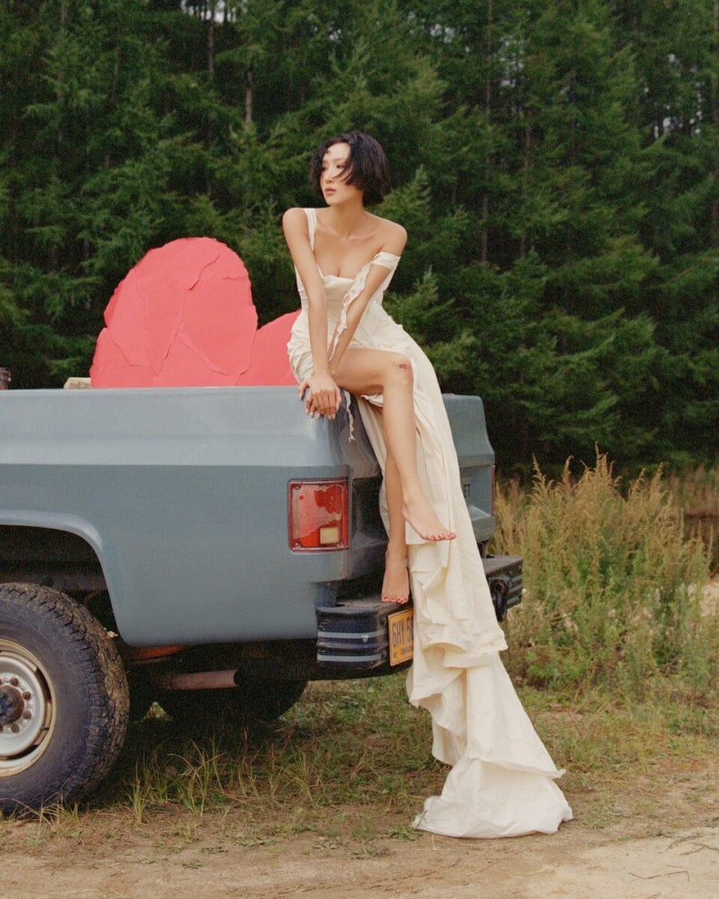 화사 'Good Goodbye' MV 사랑했기에 더 아름답게 보내는 이별의 미학