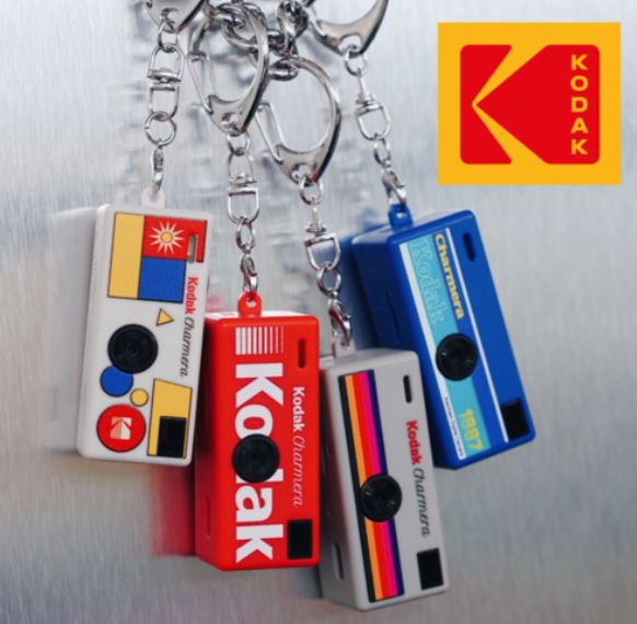  “주머니 속 빈티지 감성  Kodak Charmera 키링 카메라 — 추억을 남기는 미니 디지털 카메라”