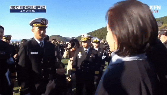 이재용 장남 <b>이지호 해군</b> 장교 <b>임관식</b>…홍라희 삼성家와... 