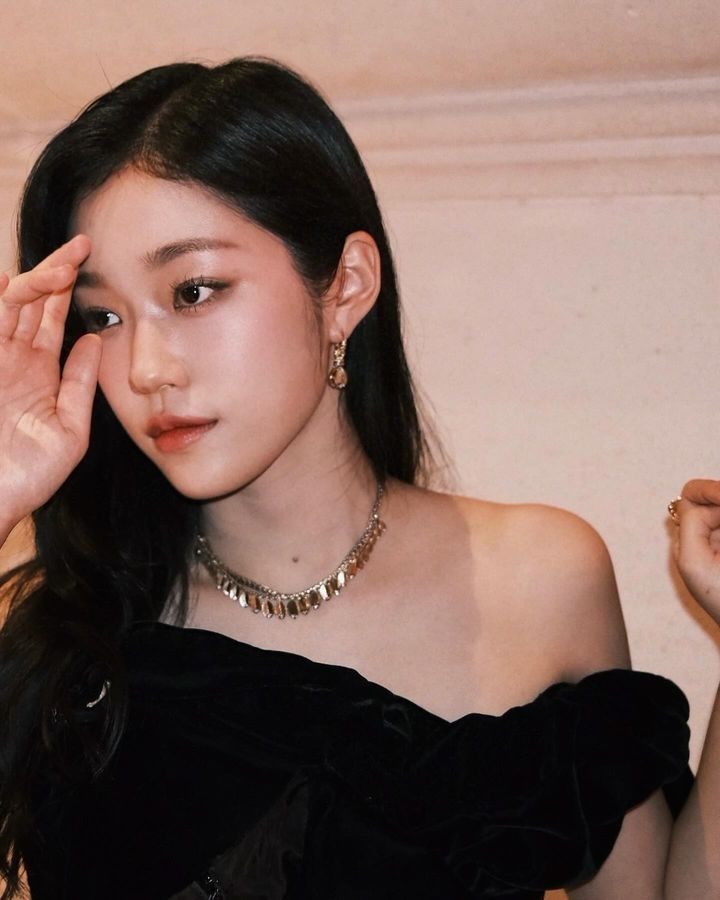  청순함 그 자체! 배우 노윤서 실물 화면을 뚫고 나오는 맑은 분위기