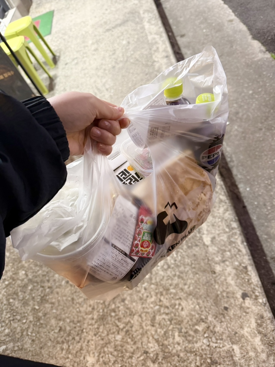치킨플러스 영도점 사진 2
