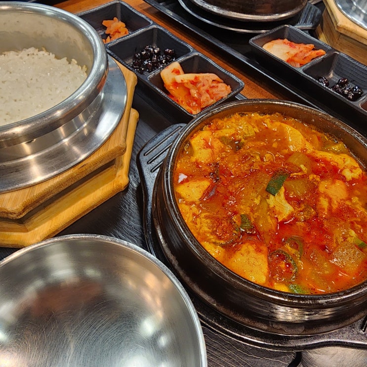  홈플러스 가좌점 푸드코트 돼지김치찌개&가마솥밥