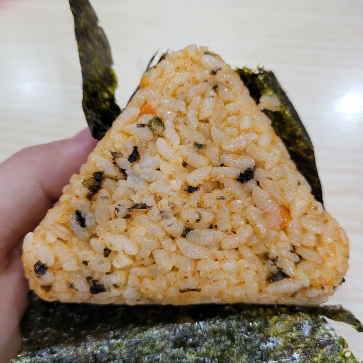  [CU] '볶음밥맛 치즈닭갈비 삼각김밥' 후기