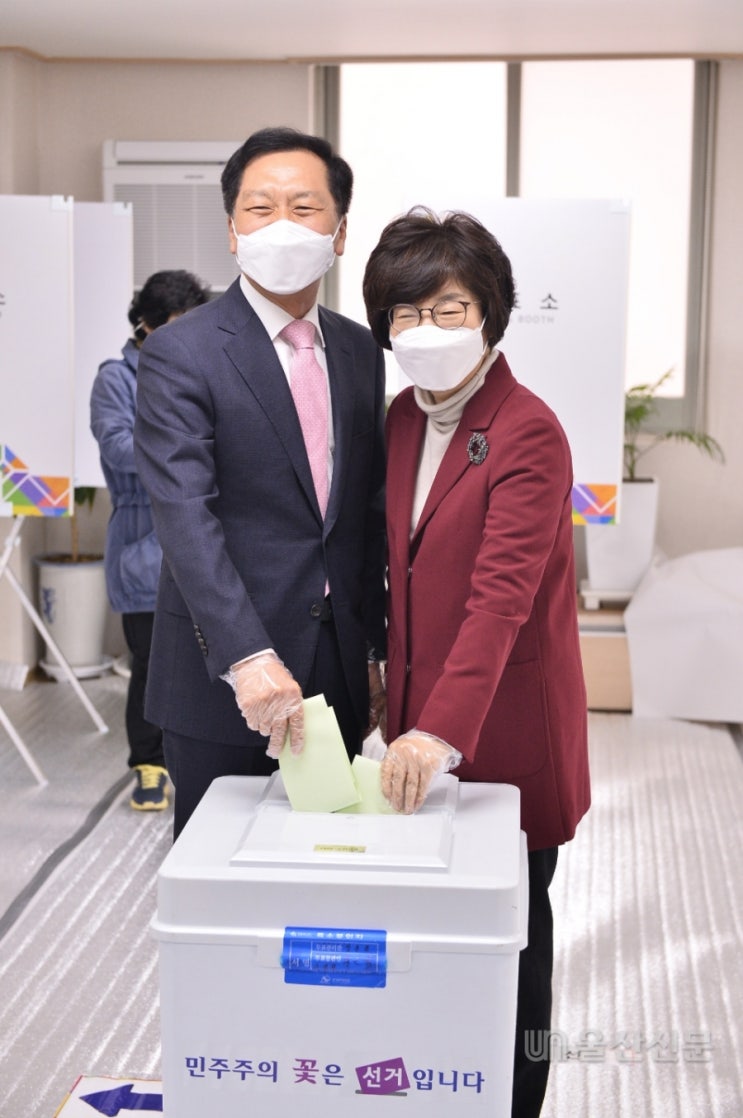이선애 <b>김기현</b> 배우자 <b>아내</b> 김건희 <b>로저비비에</b> 클러치백 의혹... 