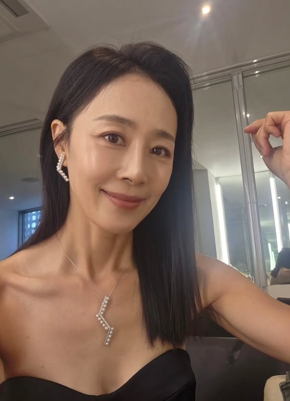 배우 <b>문정희</b> 한예종, 연극, 뮤지컬, 연가시, 숨바꼭질, 마마... 