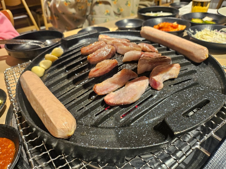  [춘천 근본 가브리살] 고기가 맛있는 집은 달라! 삼천동 '태평소'에서 맛본 육즙 가득 가브리살과 돼지갈비 리얼 후기!