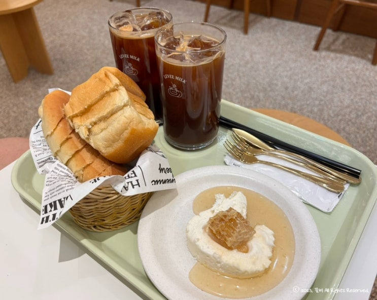  내돈내산 재방문 카이막맛집 르븨밀크 야당역점