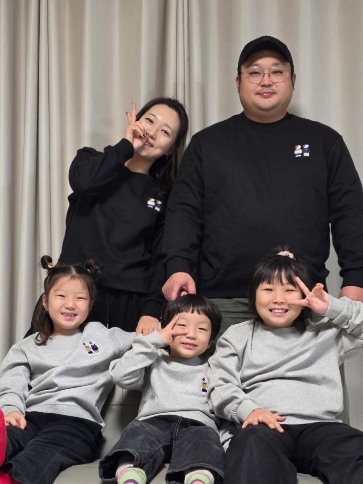  패밀리룩 옥스타 맨투맨 가족티 너무 예뻐