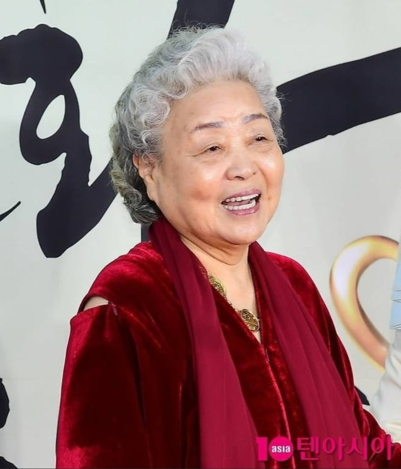 # 강부자·이묵원 부부 40년 청담동 자택 정리 ## 제자 이미숙이 찾아간 감동의 만남