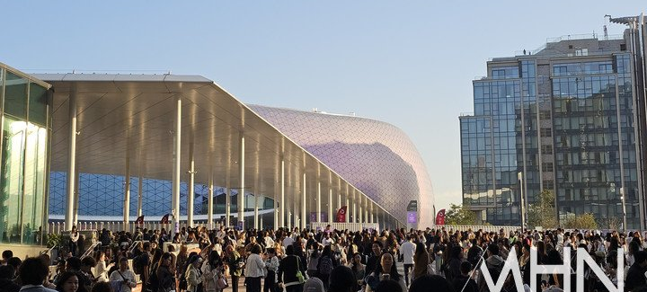 2025 <b>마마 어워즈</b> 홍콩 참사 속 <b>애도</b>와 희망의 무대
