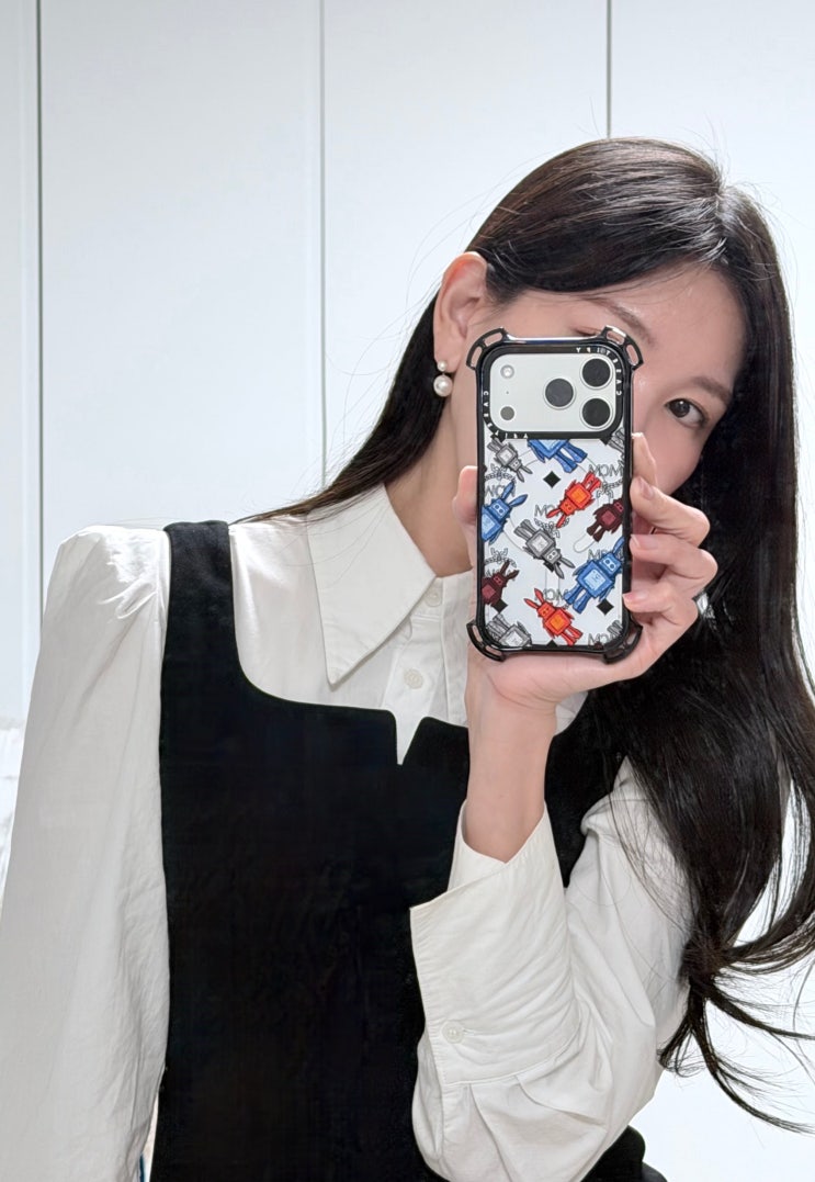  엠씨엠 케이스티파이 콜라보레이션 아이폰 17 프로 케이스 추천 MCM X CASETiFY 후기