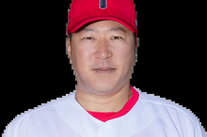 <b>최형우</b>와 <b>강민호</b> 은퇴 없는 새로운 역사 쓰기