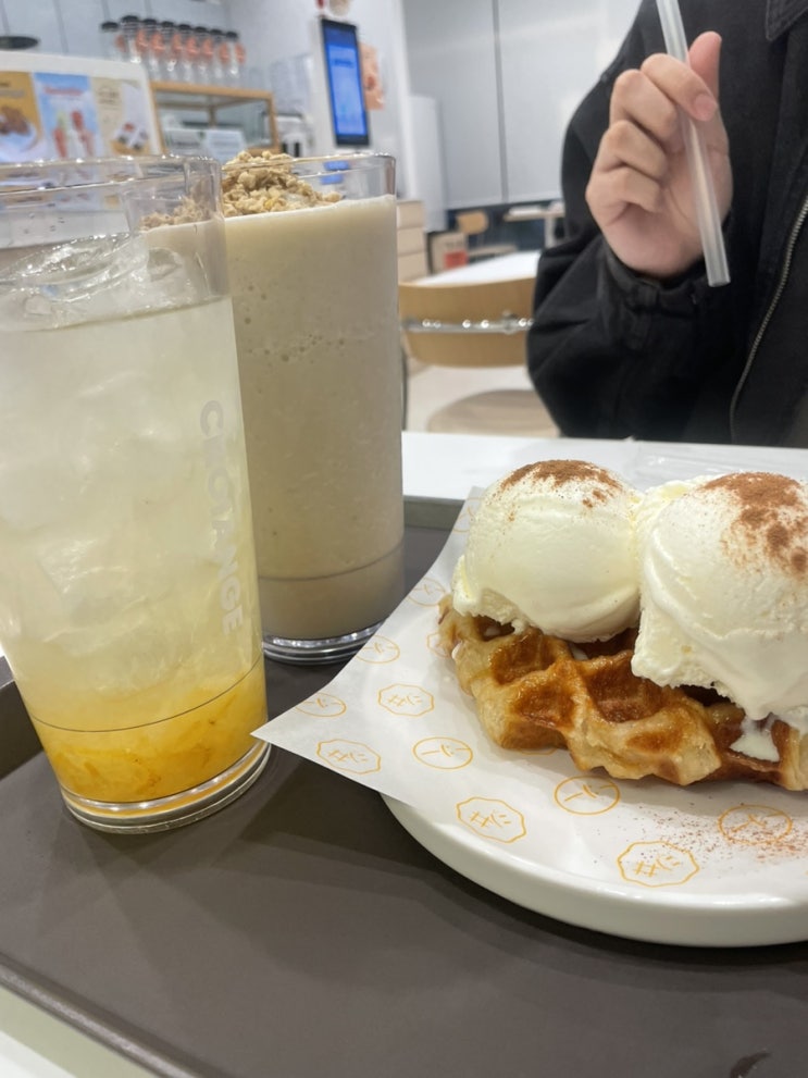  군산 크로앙쥬 늦게까지 여는 수송동카페 아이스크림크로플 맛집 슈크림크붕어빵 초코크붕어빵 우유크림크붕어빵 수송동붕어빵
